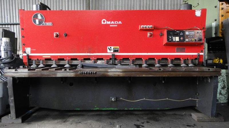 Máy cắt CNC AMADA