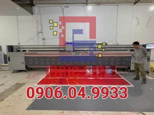 Máy in UV khổ lớn: Giải pháp tối ưu cho in ấn quảng cáo ngoài trời