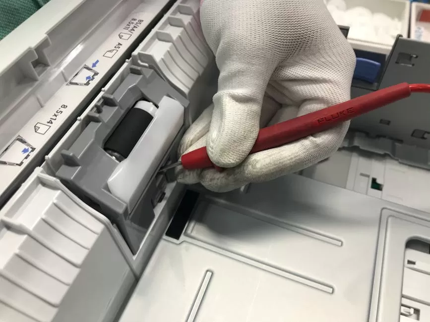 Giải Quyết Mọi Lỗi Máy In UV Và Cách Khắc Phục Hiệu Quả